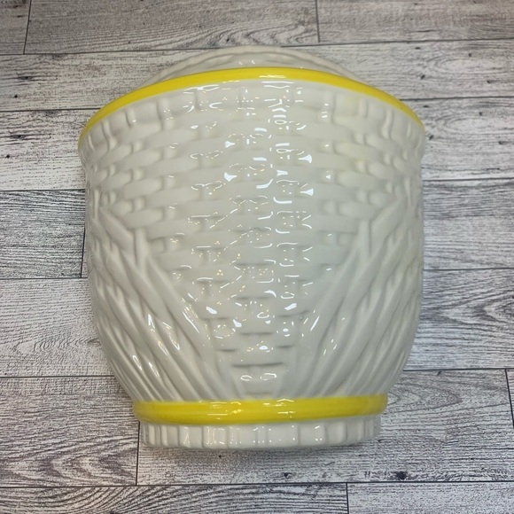 Vintage Haeger Pottery Wall Pocket Vase - Picture 2 of 11